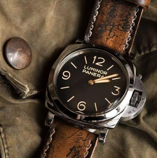 戴沛纳海手表,佩戴沛纳海金表