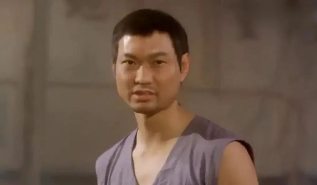 世界拳王周比利李连杰,周比利打得过吴京吗