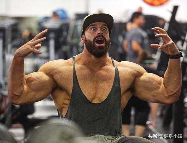 怎么让你的肱二头肌变得更大,如何让肱二头肌练得更大