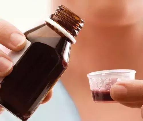 几种感冒药混在一起吃的后果,多种感冒药混着吃危害大