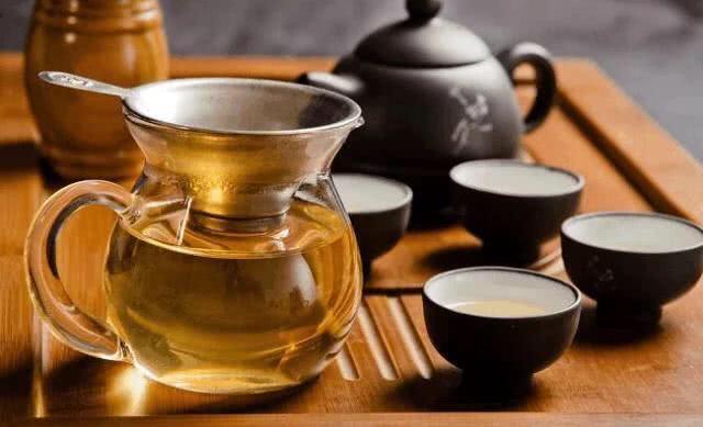 泡茶的正确步骤是要温水还是开水,泡茶水温多少对身体有益