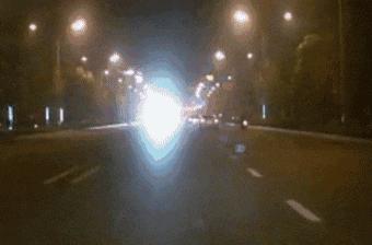 如何对付闪远光,对付远光灯的正确做法