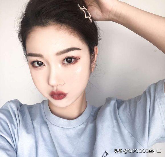 GOGGOSII软妹卖萌必备黑色美瞳，让你成为长辈眼中的乖乖女哟~