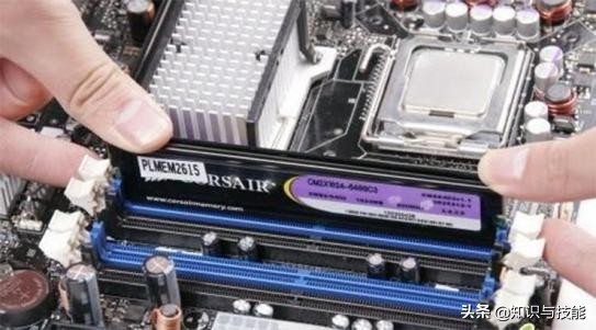 电脑突然蓝屏怎么修,电脑蓝屏c000021a怎么重装系统