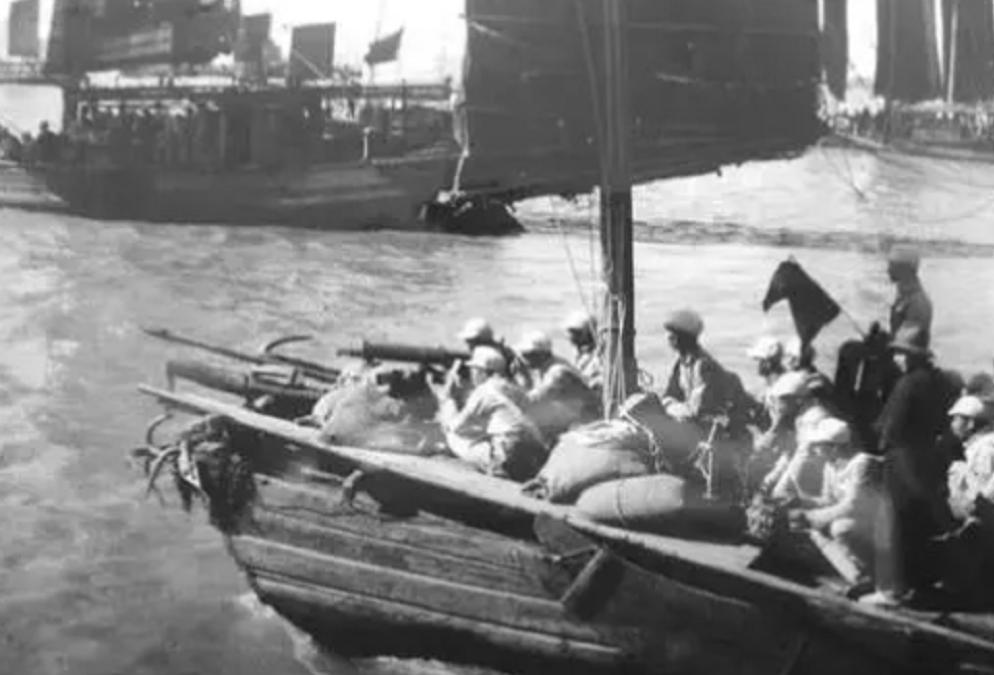 渡江战役前国民党势力,渡江战役炮轰队友