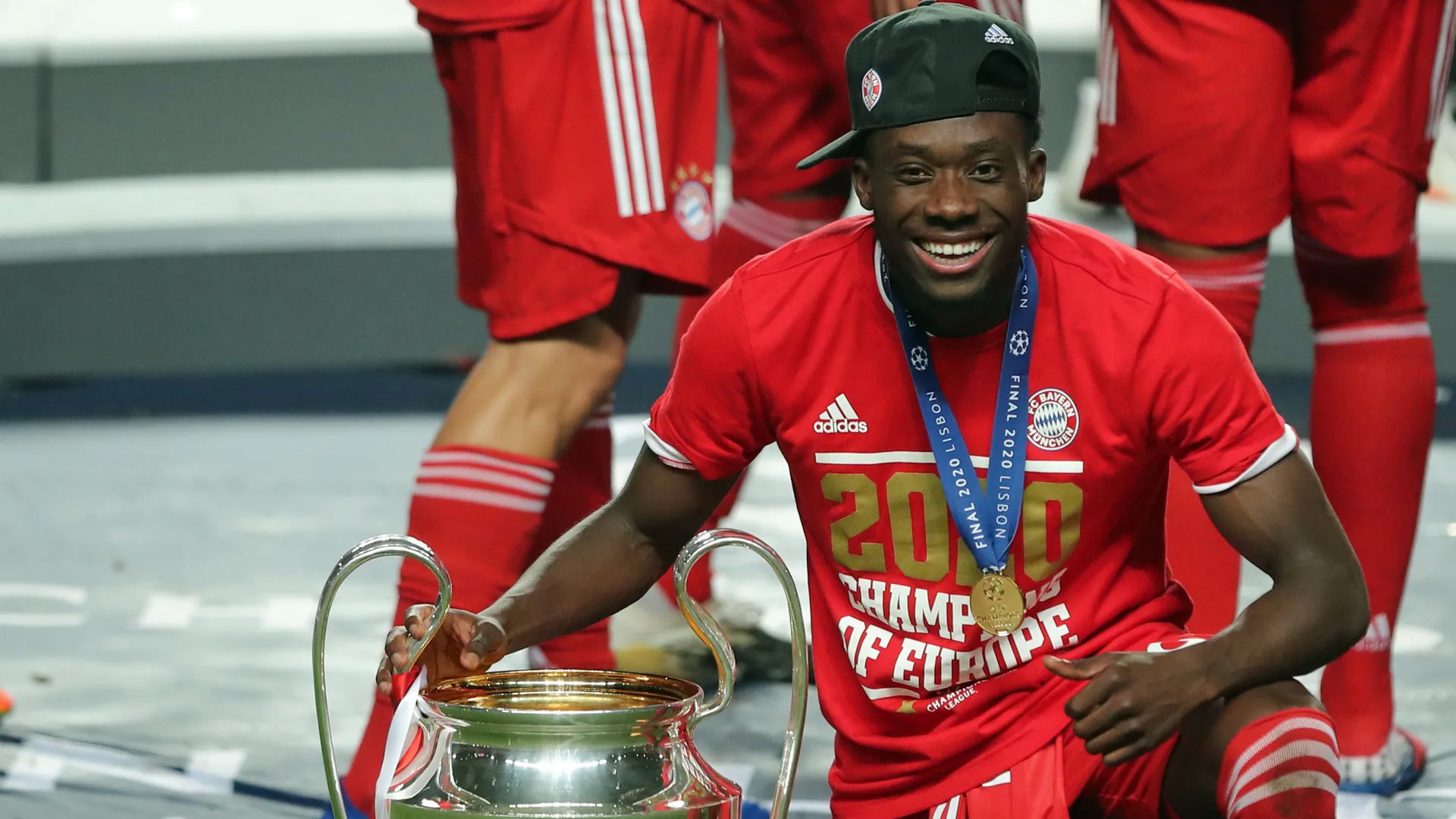 “足球捉妖记”！盘点各大球队少年天才之拜仁后卫：哔哔鸟戴维斯