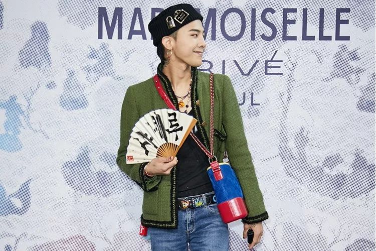 亚洲最带货的男人回归时尚圈，一双鞋炒到上万元