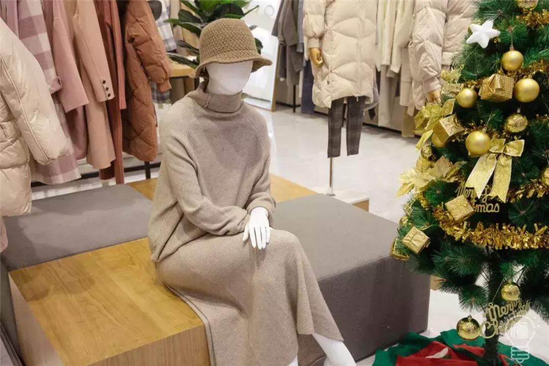 一口气开了三家火锅,一口气连开六家店