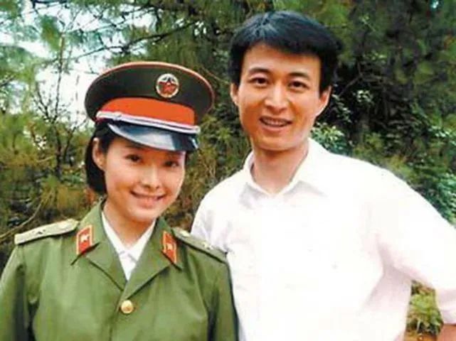 8位“岩女郎”今昔对比，有人仍然炙手可热，有人嫁豪门又离婚