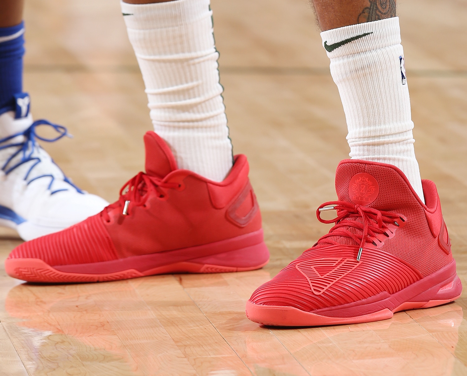 NBA赛场最近三天篮球鞋精选集：鞋头们的赛季鞋王之争越发激烈