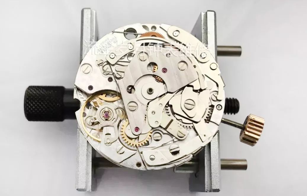 外面手表维修能鉴别手表真假吗,如何鉴定手表真伪