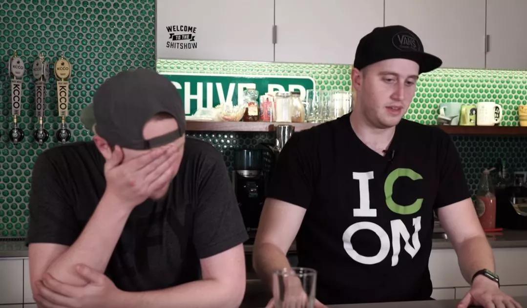 外国小哥模仿魔法师,外国小哥模仿吃东西的动作