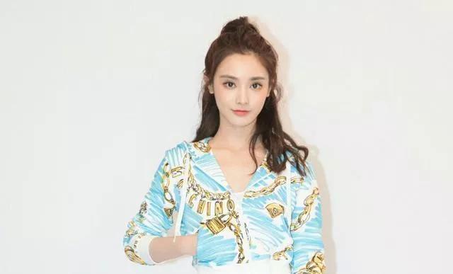 女性长时间穿胸罩的危害,女生长期穿内裤的危害