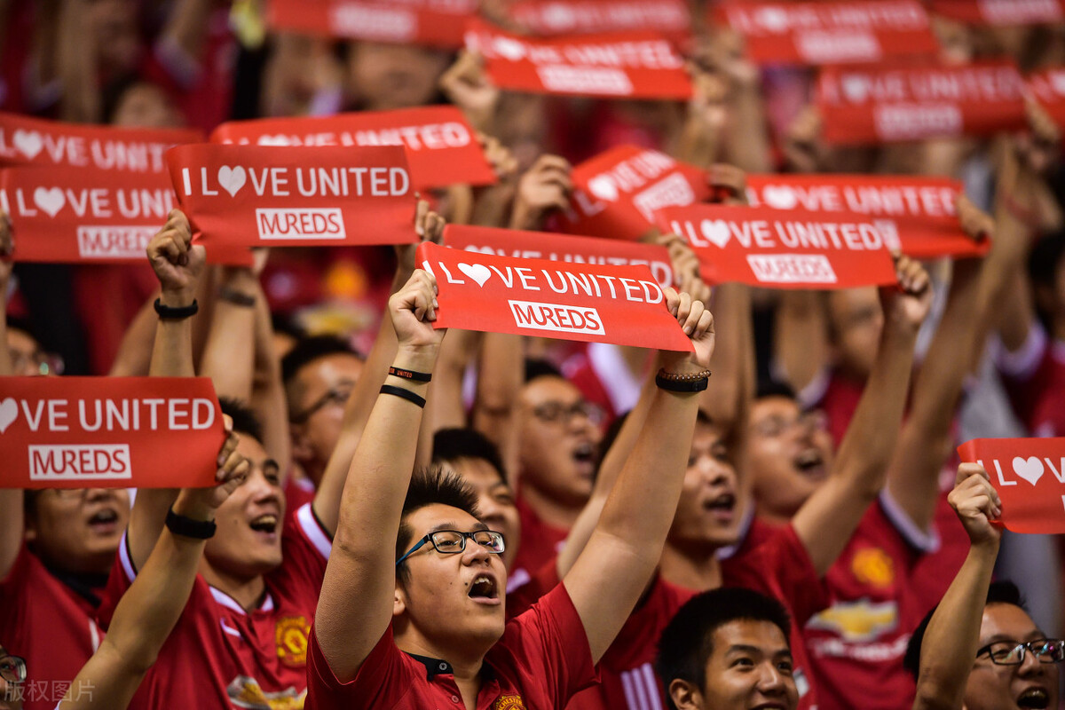 曼联3比0热刺c罗的滑跪,曼联时期的c罗到底有多强