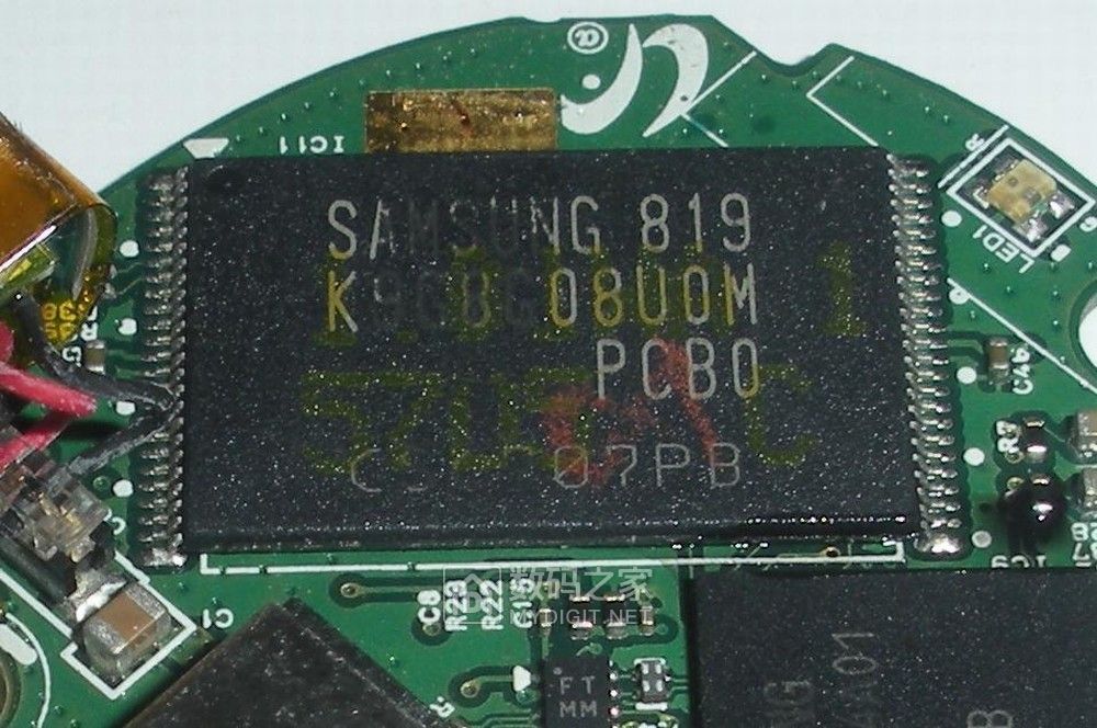 拆修三星音乐魔法石MP3*放播**器YP-S2，附数据充电线制作方法