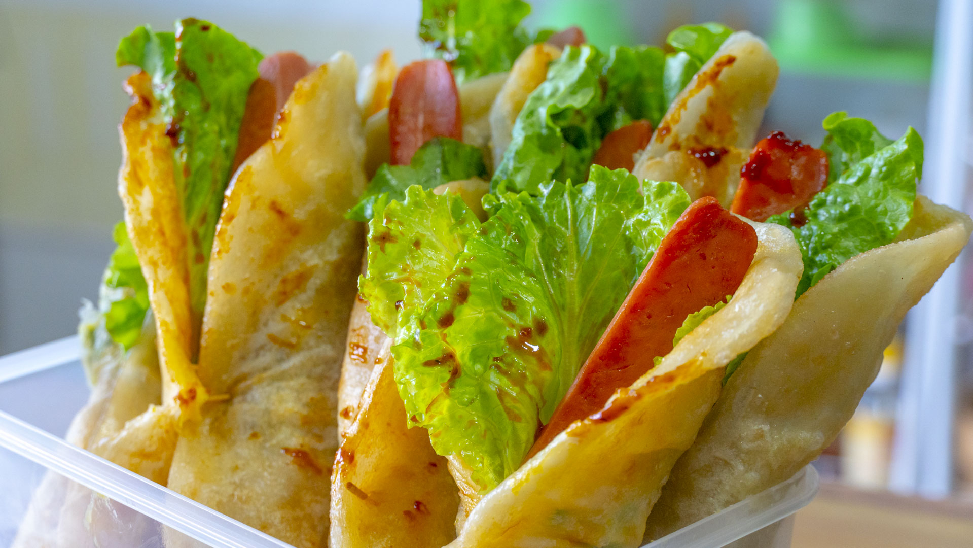 鸡蛋灌饼最简单正宗的做法，有技巧无难度，个个鼓大泡，不用再买