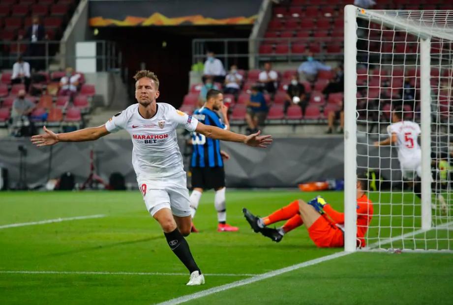 国米复制克罗地亚悲剧像利物浦一样缴学费此刻感受真蓝黑图腾