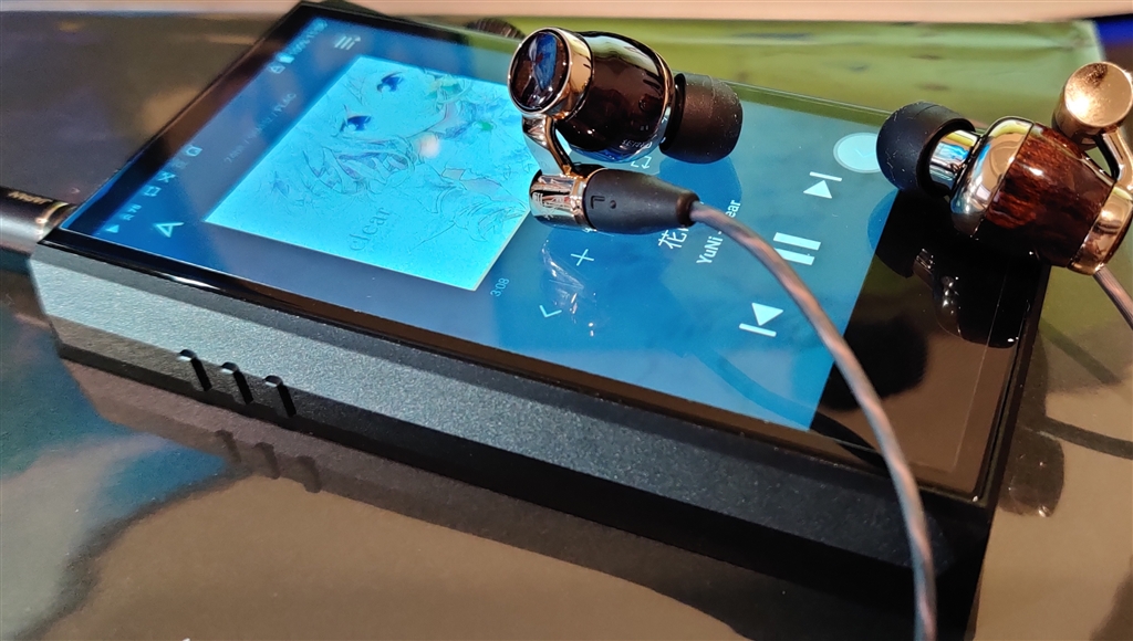 索尼和jvc音箱哪个好,索尼和jvc哪个好