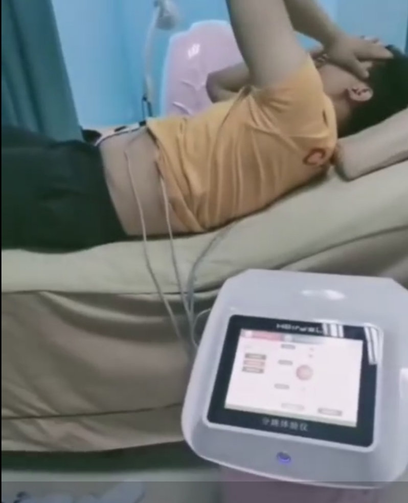 男人生孩子体验分娩疼痛,男人在医院里体验生宝宝