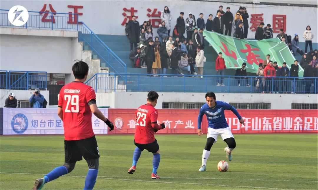 中国业余足球比赛实况直播,足球赛火热视频