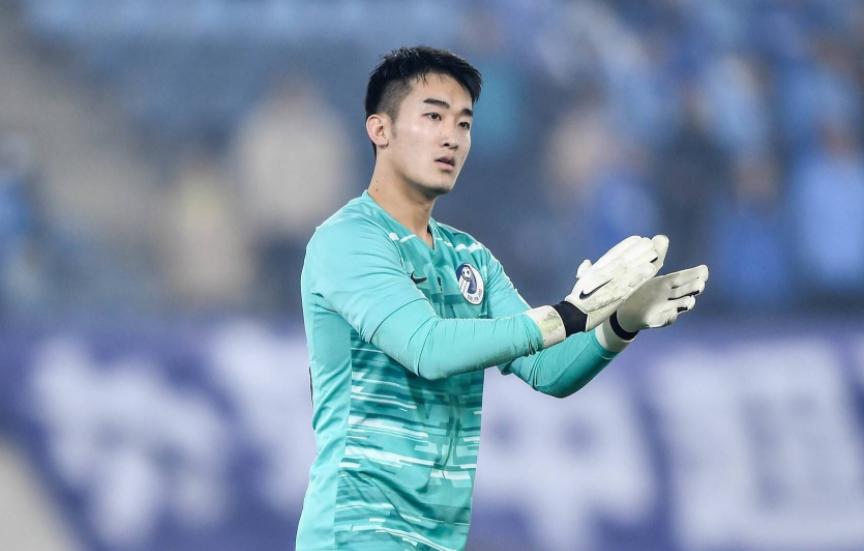 大连留洋球员,足球小将梅西和c罗