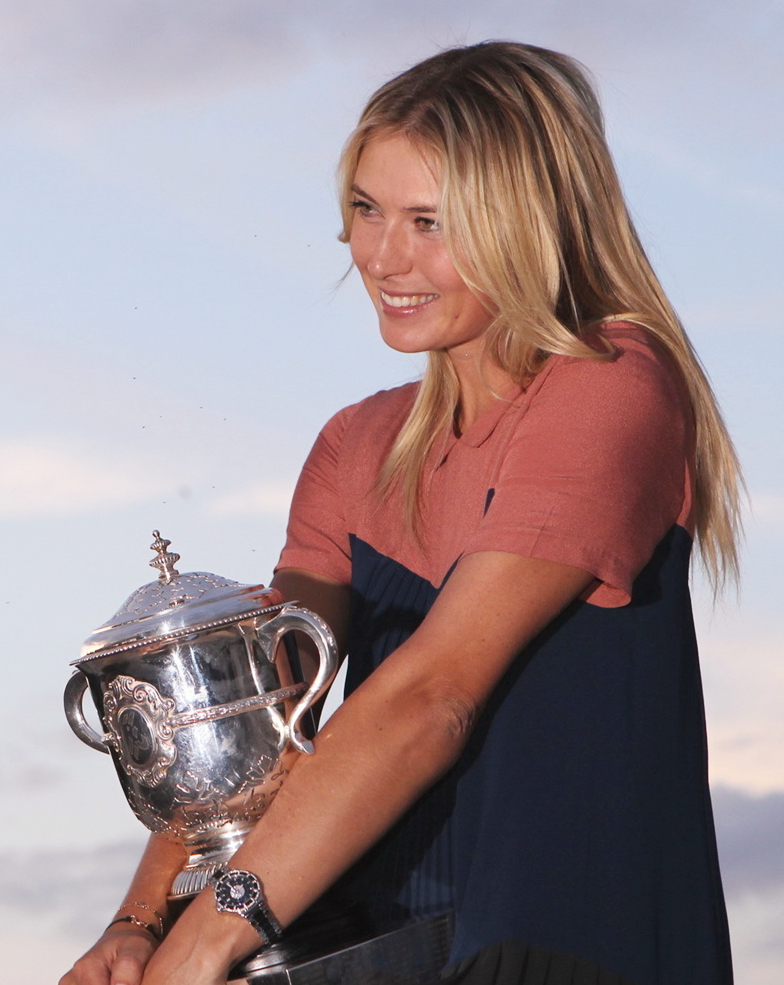 莎拉波娃巴黎夺冠写真,莎拉波娃巅峰颜值照片