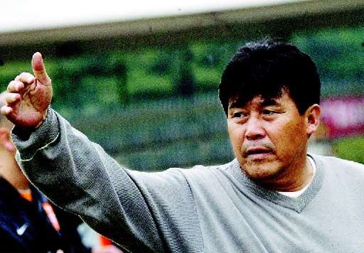 大连足球原主教练迟尚斌几岁了,国足名宿迟尚斌去世
