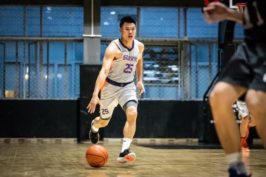 2003年新赛季宏远新球员名单,宏远新队标曝光