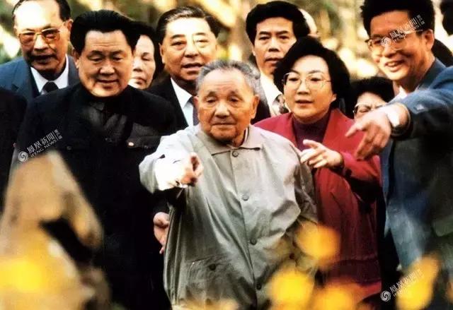 今天他115岁了，*小平邓**人生的40个瞬间