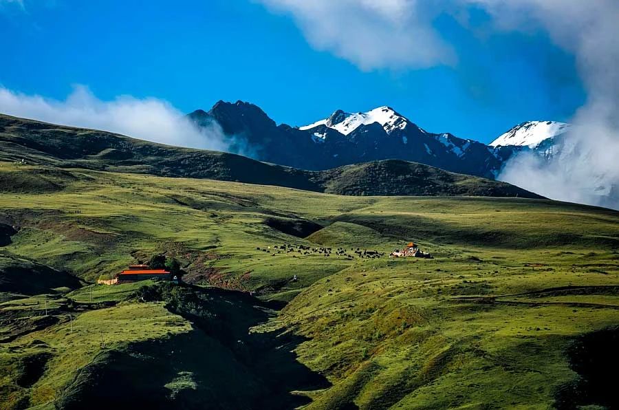 甘孜稻城亚丁景区圣水门优惠,甘孜免门票景点到什么时候