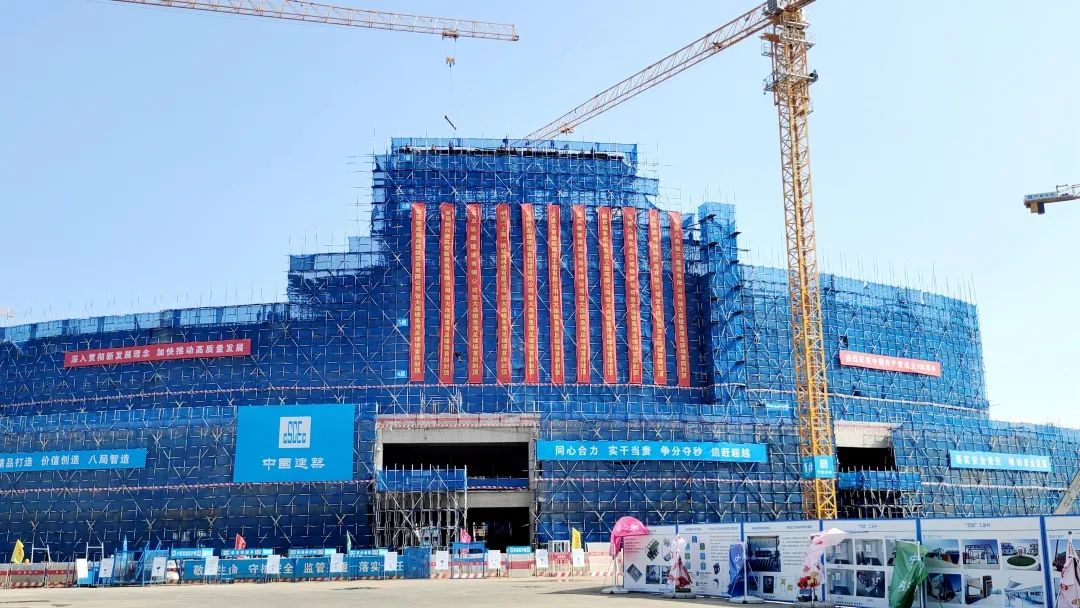 大连梭鱼湾足球场建造花了多少钱,大连梭鱼湾足球场最新设计方案