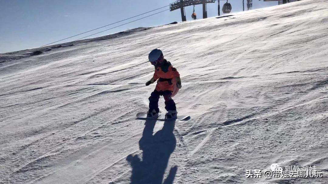 带孩子滑雪买装备,儿童滑雪新手必买装备清单