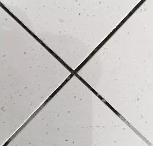 卫生间瓷砖缝发黑发霉怎么样处理,卫生间地砖缝渗水发黑发臭怎么办
