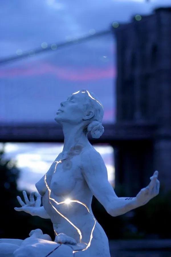 地球的雕塑,地球上的奇异建筑