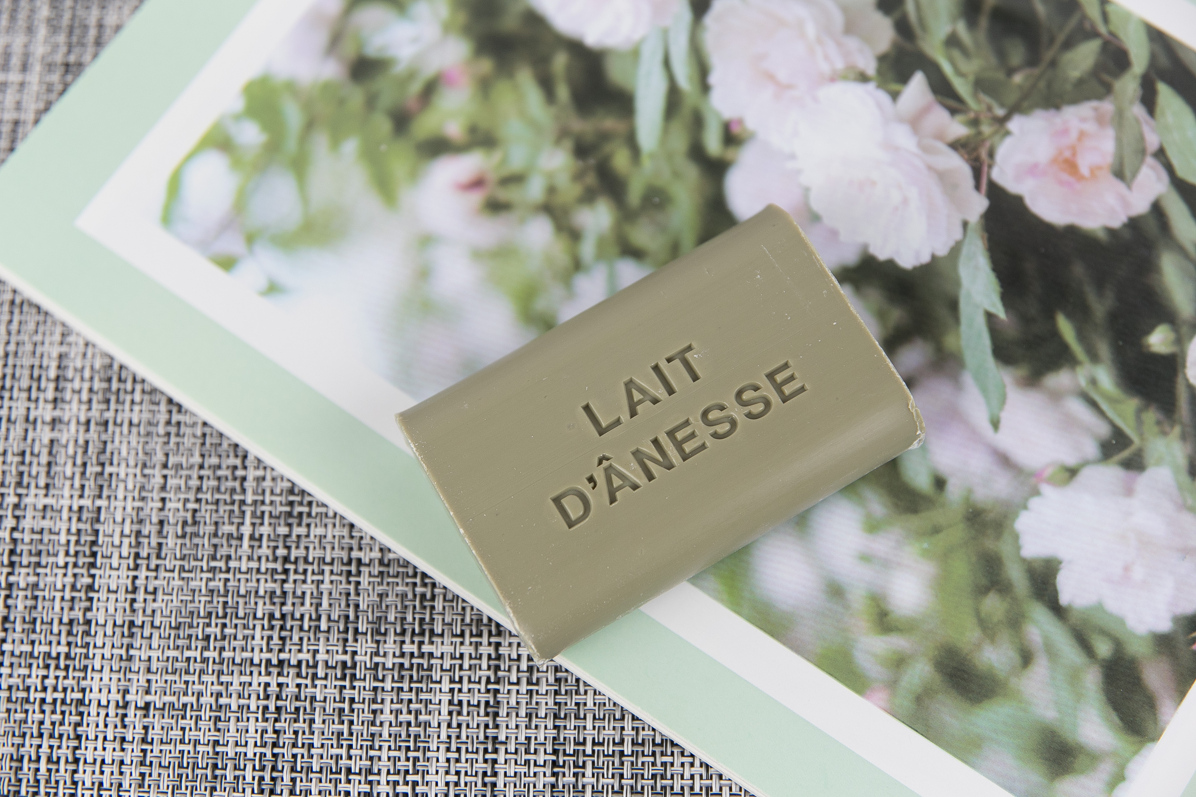 分享最实用的美妆护肤技巧,还在为繁琐的护肤步骤而烦恼吗