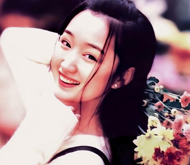 与赖文峰分开后，杨钰莹遭全国媒体辱骂，她当年到底有何秘密？