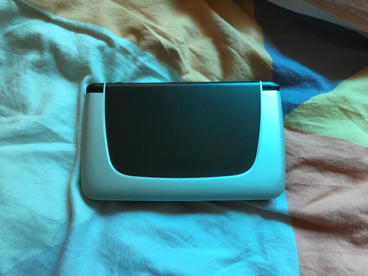 256G固态性能不虚小米，6寸掌机手感不输黑莓，游戏7天真实体验