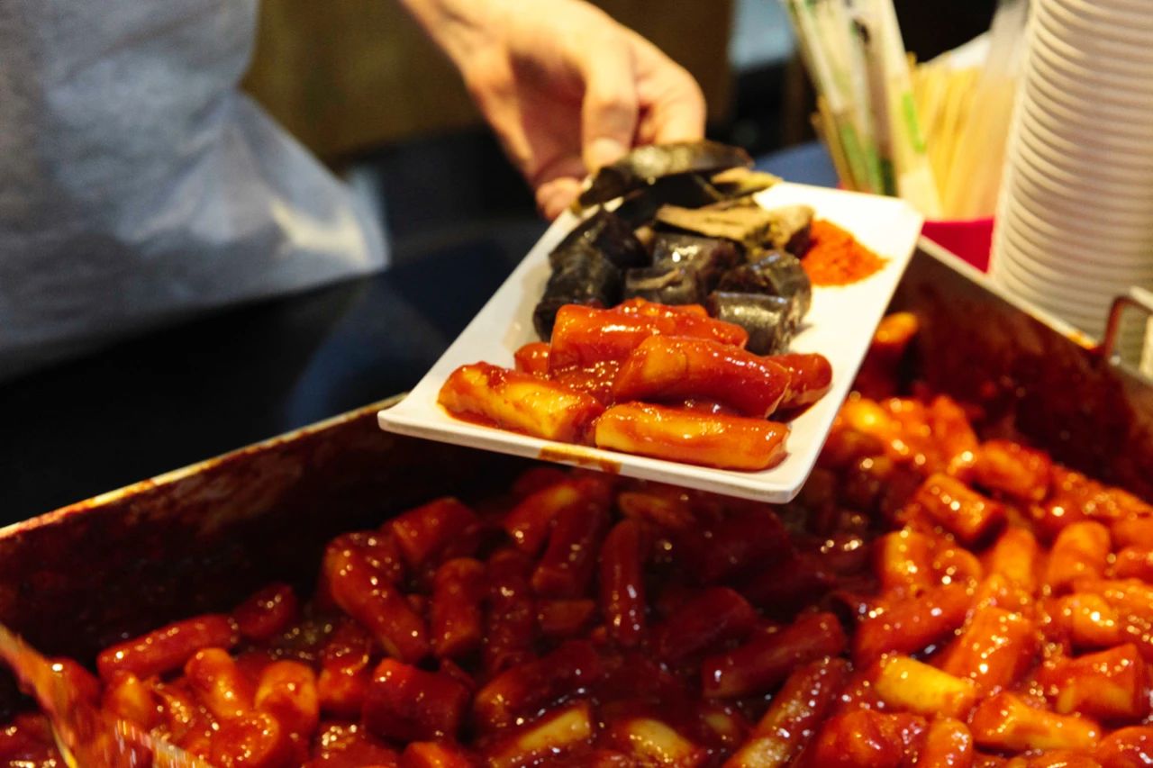 不出国就能吃到正宗韩料,不出国就能吃到正宗的韩国料理