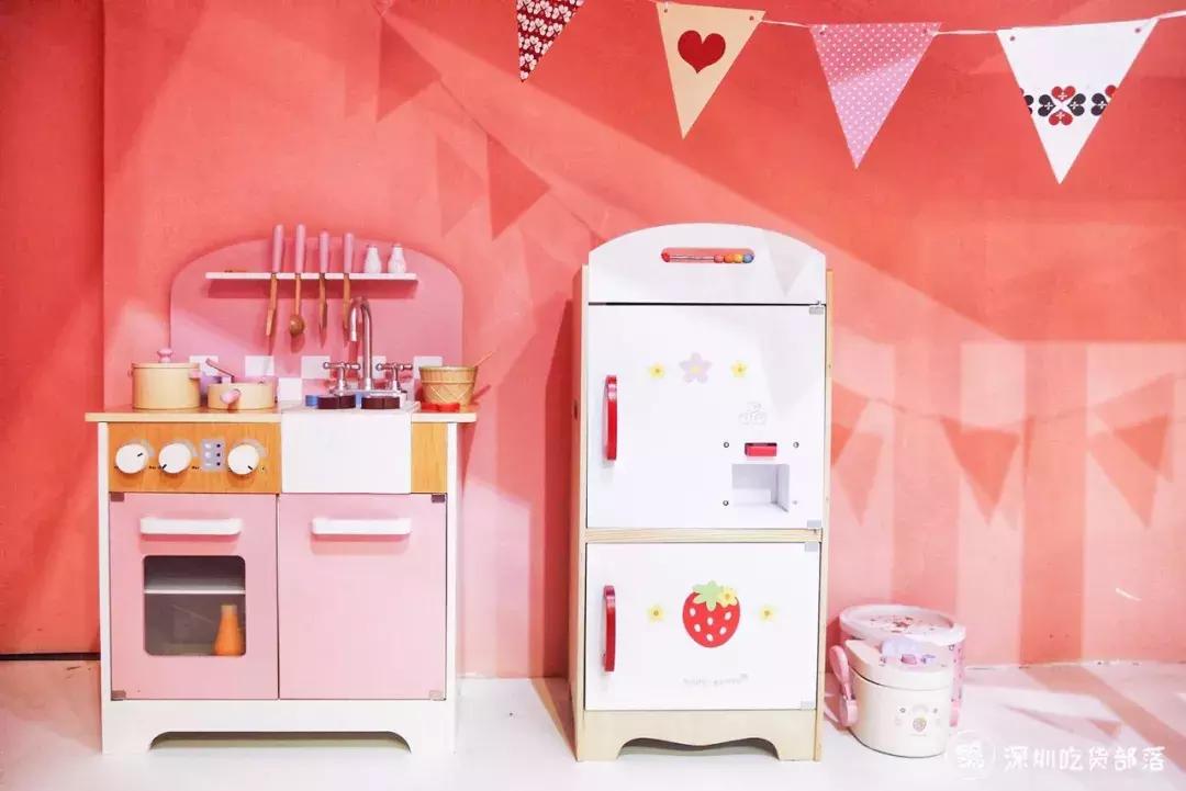 深圳第①家孟菲斯风下午茶店，瞬间就被圈粉粉粉粉粉了