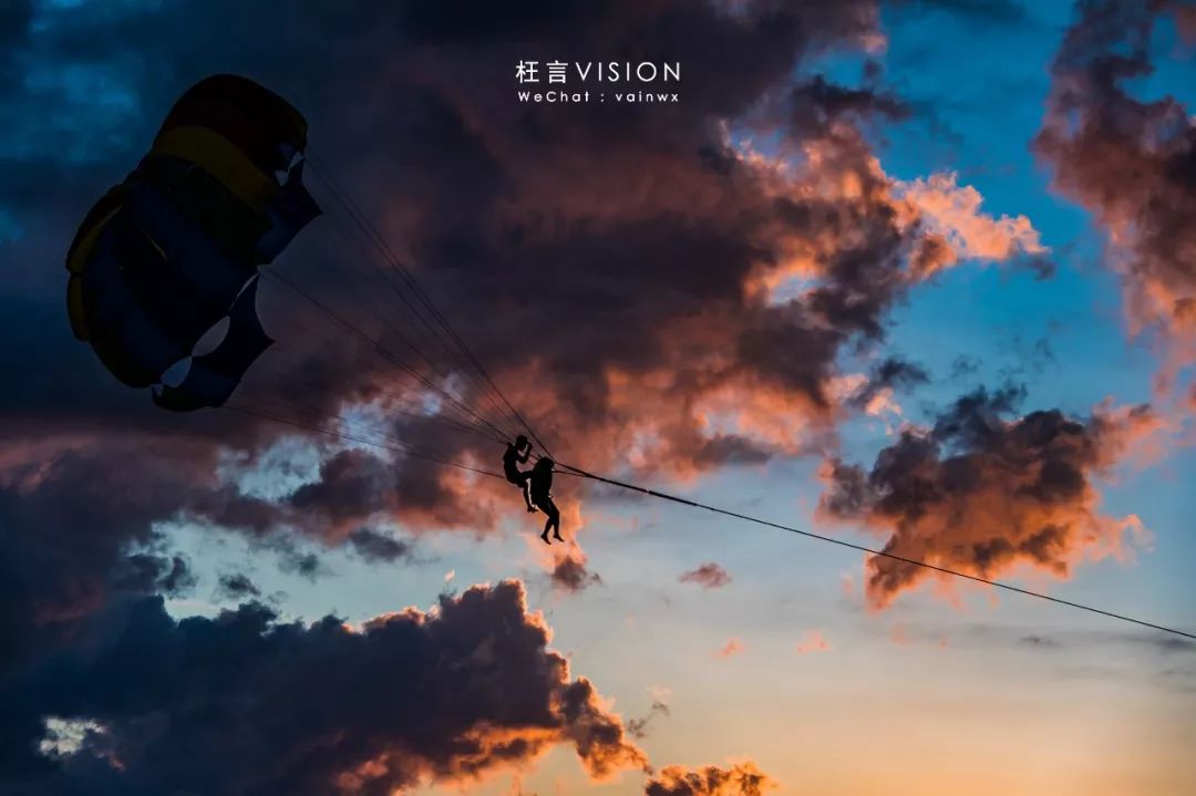 繁华熙攘，从海滩到山路的芭东（Patong）风情