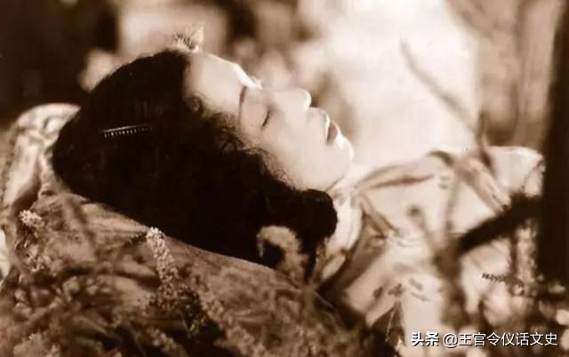 张爱玲小说里面女主小艾,张爱玲小说小艾悲惨命运的表现