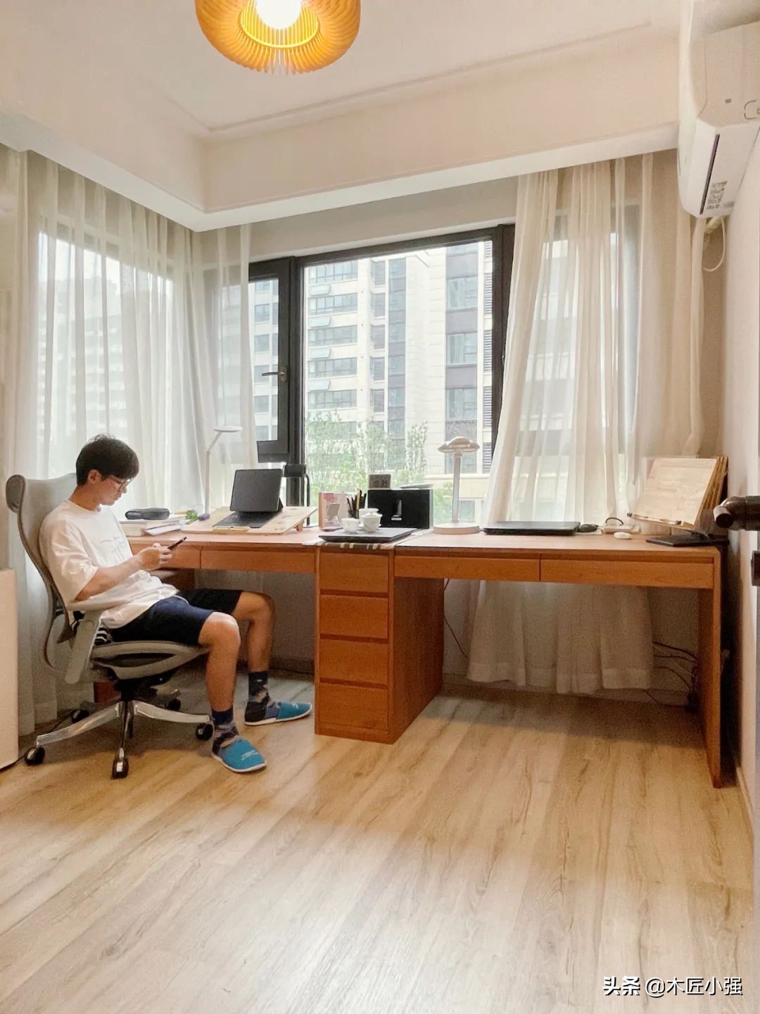 衣帽间玻璃移门轻奢,玻璃衣帽间轻奢