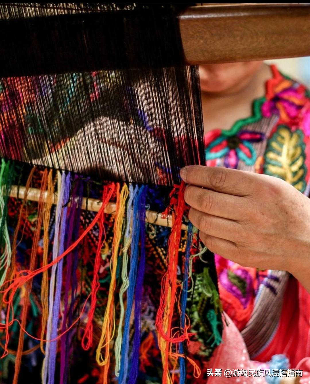 我的妈妈是个白富美图片,我的妈妈是一个很漂亮的人的英文