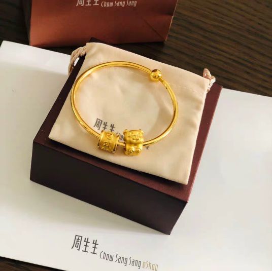 周生生黄金版潘多拉,周生生最新款珠宝