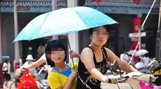 小孩脚被车轮夹破了怎么办,小孩不谨慎把脚卷入轮胎里