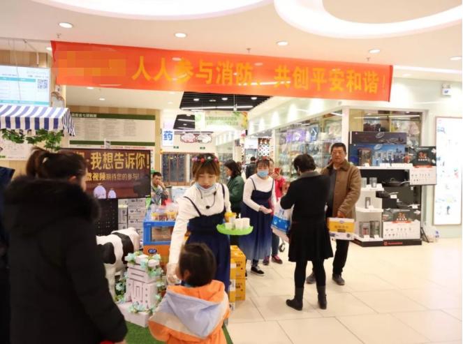 三岁儿子超市随手拿口香糖没付钱,孩子在超市买东西忘记付钱怎么办