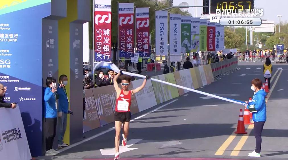 6岁男孩跑步2公里,马拉松2024年半马赛程