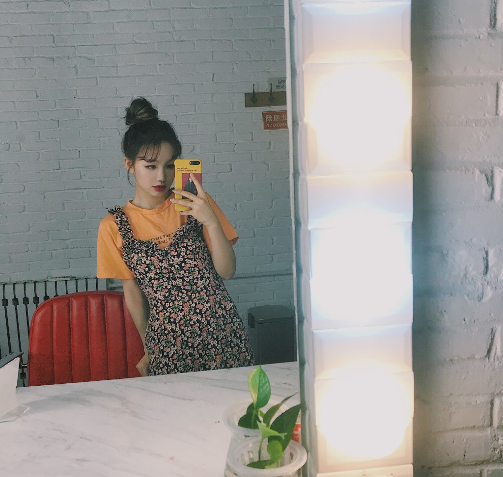 徐梦洁告别完整版,徐梦洁黑色西装戴墨镜搭配