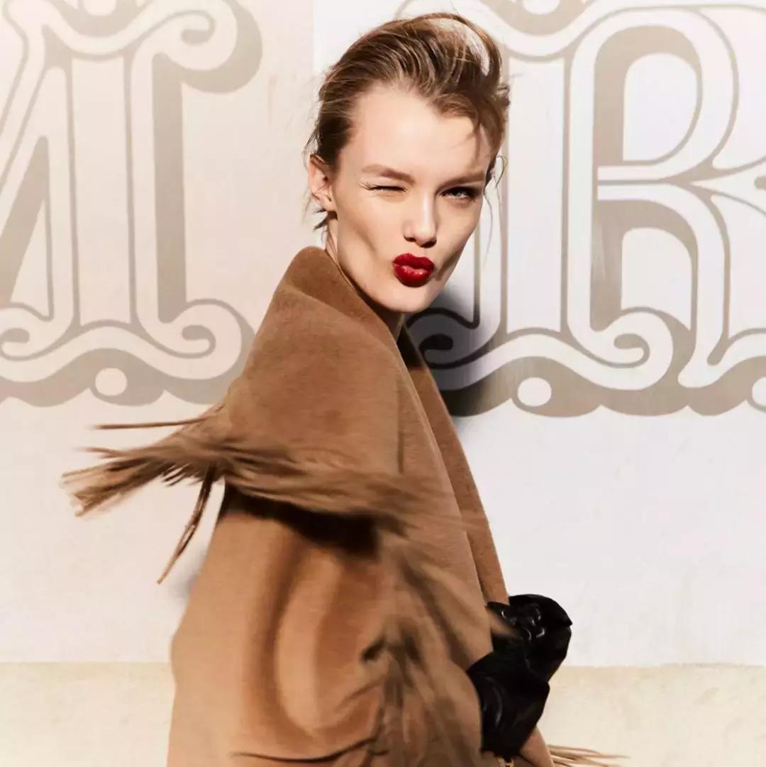 想要冬天穿出高级感,冬天围巾这样系简单又时尚好喜欢