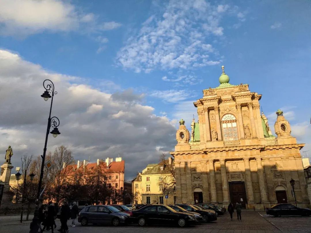 在平淡的生活里寻找一些快乐,在平淡生活里找到乐趣